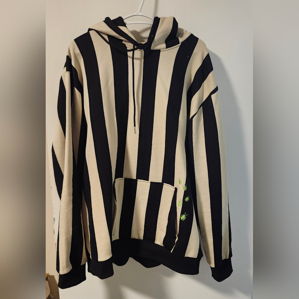 Cakeworthy beetlejuice 2xl